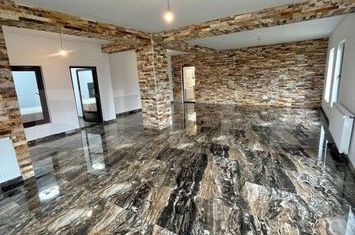 Vilă - 7 camere de vanzare GAESTI - Dambovita anunturi imobiliare Dambovita