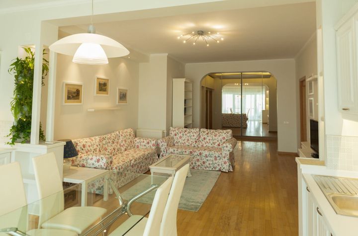 Apartament 3 camere de inchiriat Herastrau - Nordului anunturi imobiliare Bucuresti