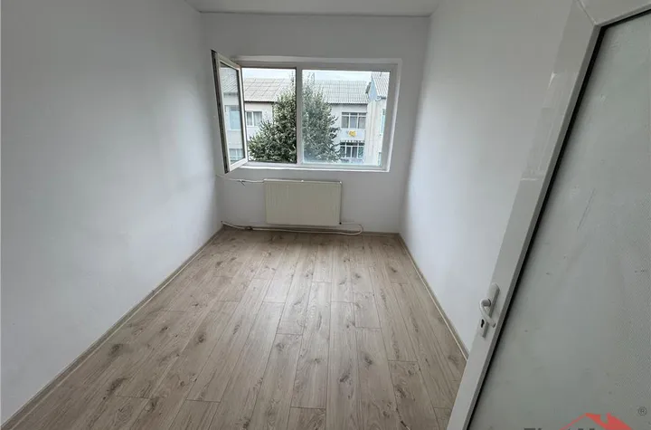 Garsonieră de vanzare SUD - Vrancea anunturi imobiliare Vrancea