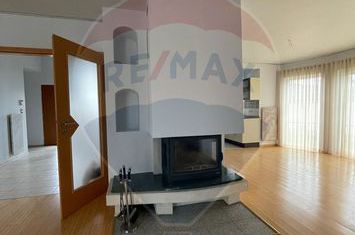 Casă / Vilă cu 5 camere de închiriat in Șelimbăr anunturi imobiliare Sibiu