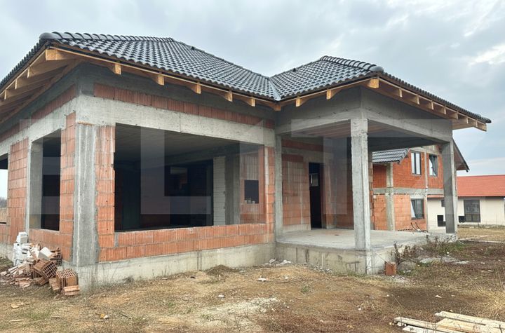 Casă - 4 camere de vanzare PALEU - Bihor anunturi imobiliare Bihor