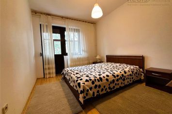 Casă - 7 camere de vanzare CENTRAL - Brasov anunturi imobiliare Brasov