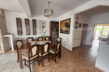 Vilă - 6 camere de vanzare AIUD - Alba anunturi imobiliare Alba