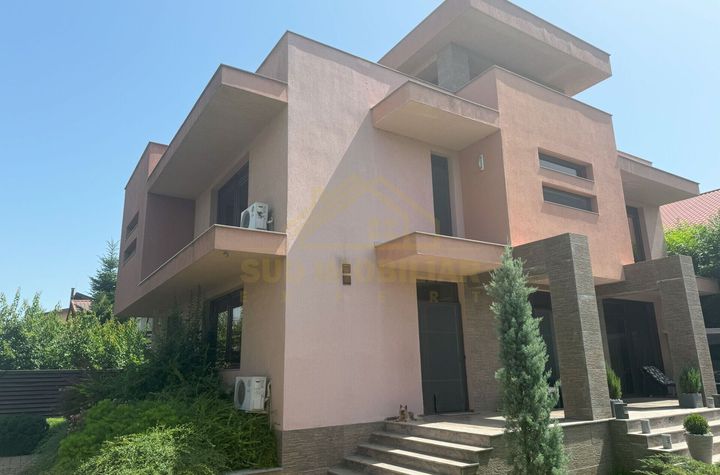 VILA INDIVIDUALA P+2+TERASA CIRCULABILA-MOBILATA-PISCINA-TEREN 900 MP anunturi imobiliare Bucuresti