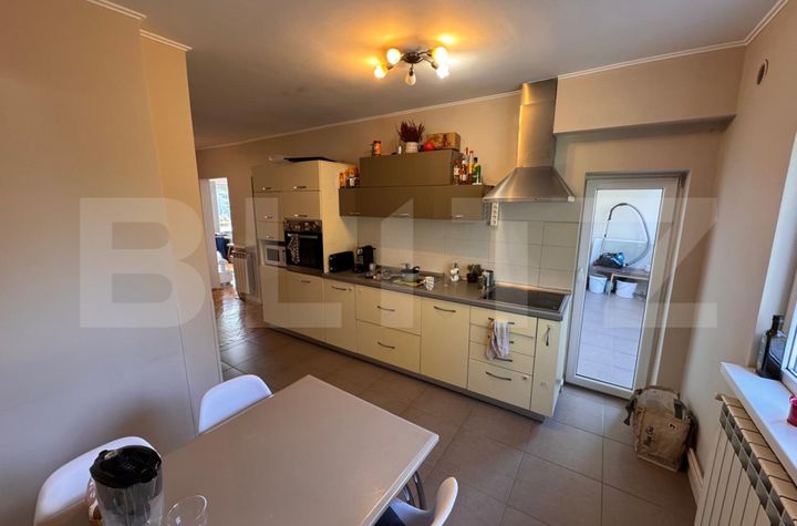 Apartament 3 camere de vanzare CLUJ-NAPOCA - Cluj anunturi imobiliare Cluj