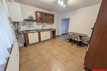 Casă - 3 camere de inchiriat NORD - Bacau anunturi imobiliare Bacau