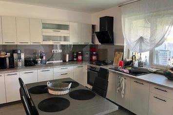 Casă - 4 camere de vanzare NOJORID - Bihor anunturi imobiliare Bihor