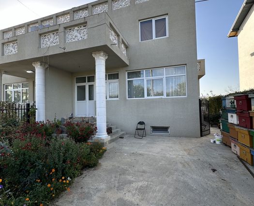 Vilă 7 cam Giurgiului, 355 mp, P+2