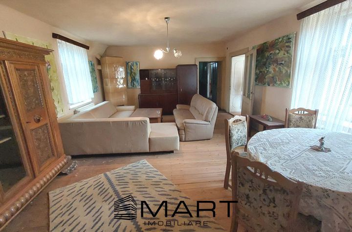 Casă - 5 camere de vanzare CISNADIE - Sibiu anunturi imobiliare Sibiu
