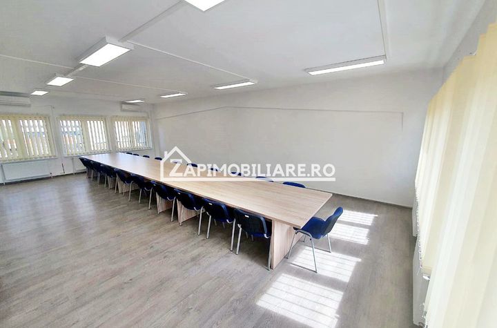 Spatii birouri,recent renovate si mobilate anunturi imobiliare Mures