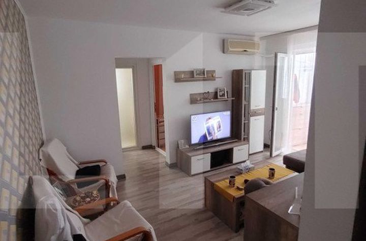 Apartament 3 camere de vanzare MALU ROSU - Prahova anunturi imobiliare Prahova