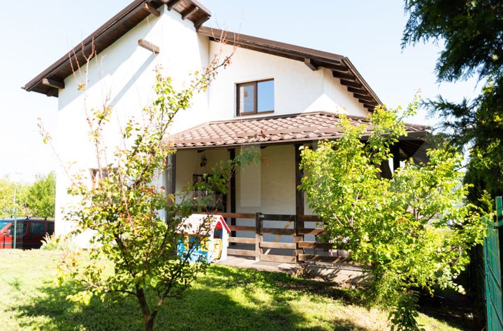 Vilă - 5 camere de vanzare FLORESTI - Cluj anunturi imobiliare Cluj