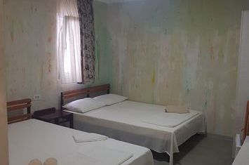 Vilă - 10 camere de vanzare 2 MAI - Constanta anunturi imobiliare Constanta