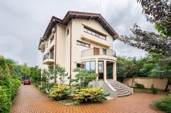 Vilă - 11 camere de vanzare BUCURESTII NOI - Bucuresti anunturi imobiliare Bucuresti
