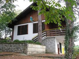 Casele se vând pe nimic în zonele rurale ale Bulgariei