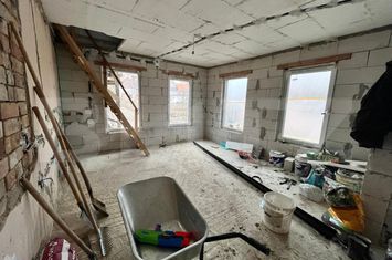 Casă - 4 camere de vanzare BISTRITA - Bistrita-Nasaud anunturi imobiliare Bistrita-Nasaud