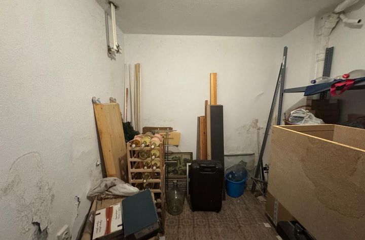 Vanzare camera demisol vila 9,5mp ideala pentru depozitare Cotroceni Mega Image anunturi imobiliare Bucuresti