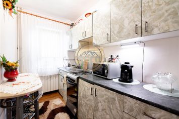 Apartament 3 camere de vanzare CANTEMIR - Bihor anunturi imobiliare Bihor