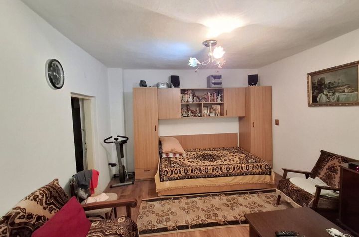 De Vanzare Casa 3 Camere Colentina anunturi imobiliare Bucuresti