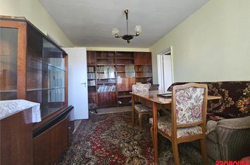 Apartament 3 camere de vanzare CENTRAL - Bacau anunturi imobiliare Bacau