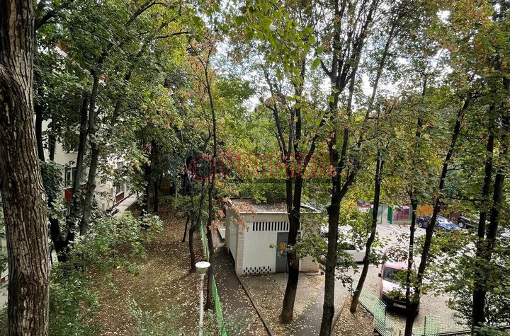 3 Camere Sector 4-Vatra Dornei anunturi imobiliare Bucuresti