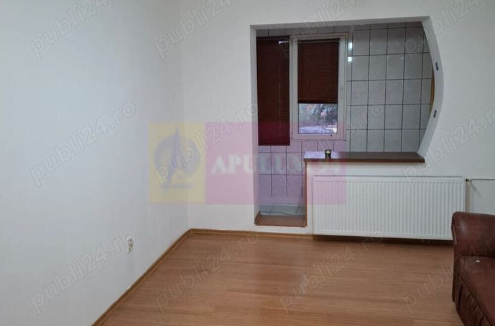 Vanzare apartament cu 3 camere in zona Dristor-Rm. Sarat anunturi imobiliare Bucuresti