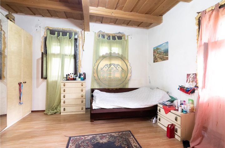 Casă - 3 camere de vanzare SANNICOLAU ROMAN - Bihor anunturi imobiliare Bihor