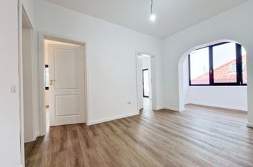 VANZARE APARTAMENT 4 CAMERE + BIROU + 3 DEPENDINTE - DOMENII/CASIN anunturi imobiliare Bucuresti