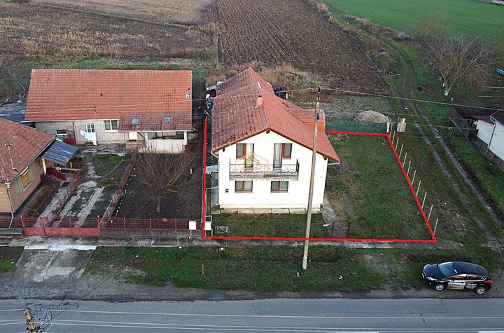 Casă - 6 camere de vanzare VETIS - Satu Mare anunturi imobiliare Satu Mare