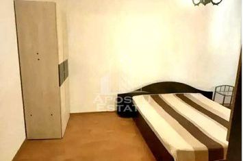 Apartament cu o camera, etaj 1, decomandat, zona Sagului anunturi imobiliare Timis