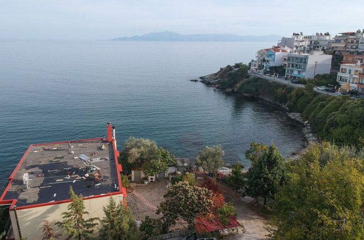 Teren construibil 557 mp, prima linie la mare - Kalamitsa anunturi imobiliare Grecia