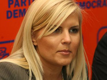 Udrea: Vrem sa vindem 9.000 locuinte ANL in 2010
