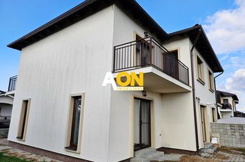 1/2 Duplex, 4 camere, mobilat, utilat, 230 mp teren, zona Lipoveni anunturi imobiliare Alba