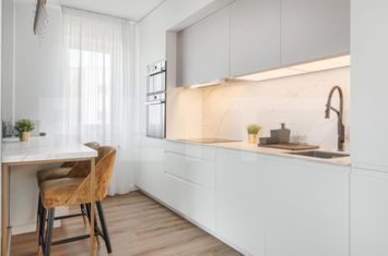 Apartament 3 camere de inchiriat ORADEA - Bihor anunturi imobiliare Bihor