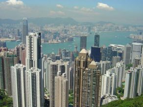 Chinezii investesc în casele din Hong Kong