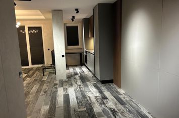 Apartament 2 camere de inchiriat TRACTORU - Brasov anunturi imobiliare Brasov