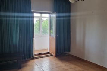 Apartament 3 camere de vanzare CALARASI - Calarasi anunturi imobiliare Calarasi