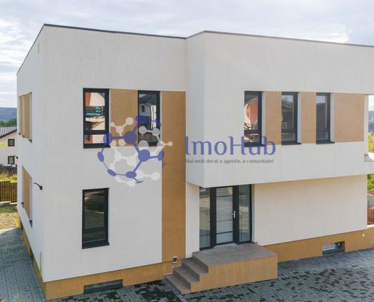 Vilă 7 cam Valea Lupului, 290 mp, P+1