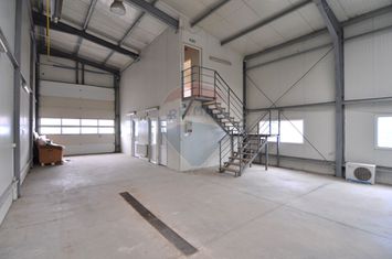 Spațiu industrial de închiriat, 248 mp la șosea anunturi imobiliare Valcea
