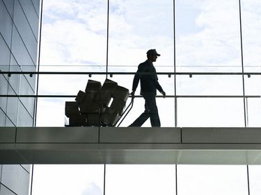 Piata birourilor, prima care isi revine?