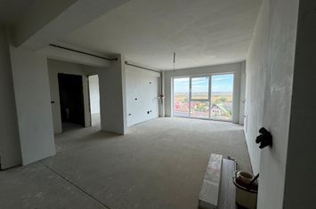 Apartament 3 camere de vanzare RADAUTI - Suceava anunturi imobiliare Suceava