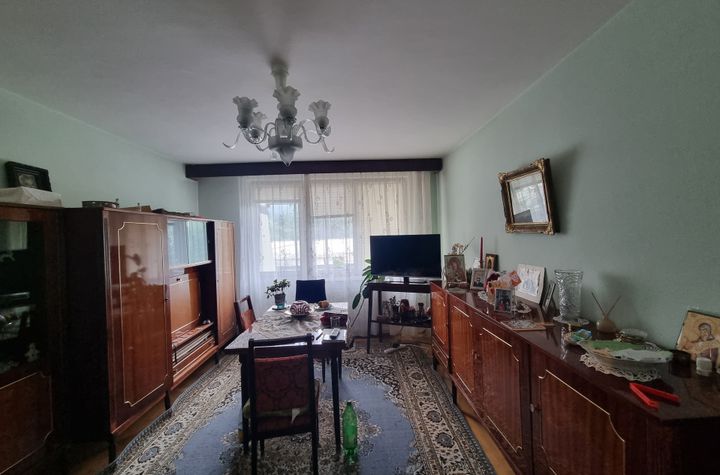Apartament 2 camere de vanzare CENTRAL - Bacau anunturi imobiliare Bacau