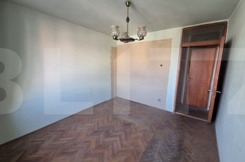 Apartament 3 camere de vanzare COMPLEX STUDENTESC - Timis anunturi imobiliare Timis
