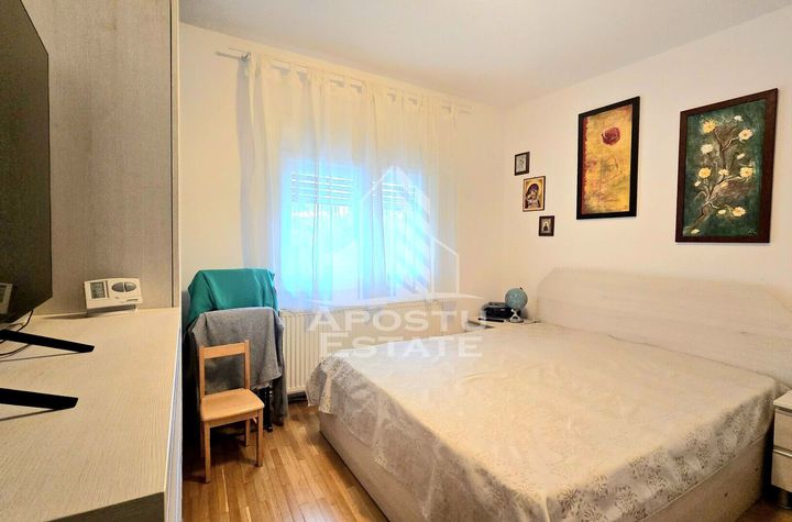 Apartament cu 2 camere, decomandat, centrala proprie, zona Aradului anunturi imobiliare Timis