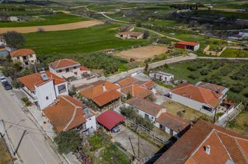 Casă individuală 96 mp în Nea Zichni, teren 800 mp anunturi imobiliare Grecia
