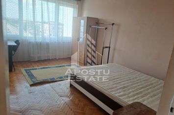 Apartament 3 camere, decomandat, Zona Spitalului Judetean anunturi imobiliare Timis