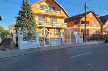 Vilă - 5 camere de vanzare GHERLA - Cluj anunturi imobiliare Cluj