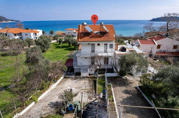 Clădire 200 mp cu 6 studiouri, la 100 metri de mare anunturi imobiliare Grecia