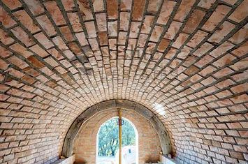 Teren intravilan de vanzare cu o crama zona Dealuri Oradea anunturi imobiliare Bihor