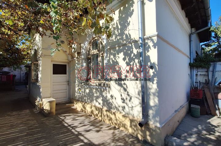 Eroii Revolutiei - vanzare casa individuala anunturi imobiliare Bucuresti